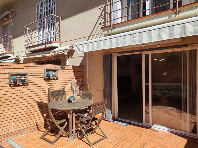 CASA EN VENTA ADOSADA UNIFAMILIAR MONTGAT TERRAZA GARAJE LLARSMONTGAT (11)