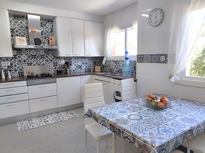 CASA EN VENTA ADOSADA UNIFAMILIAR MONTGAT TERRAZA GARAJE LLARSMONTGAT (20)