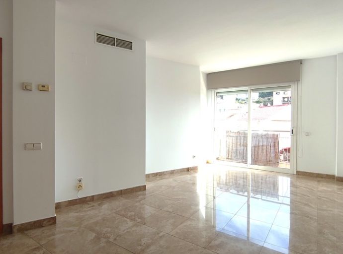 compra piso montgat venta piso playa vistas ascensor parking trastero llars inmobiliaria montgat (3)