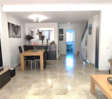 CASA EN VENTA ADOSADA UNIFAMILIAR MONTGAT TERRAZA GARAJE LLARSMONTGAT (13)